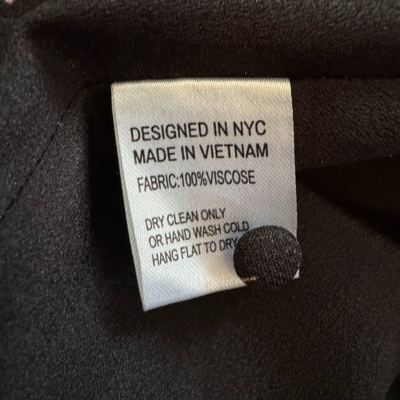 Revolve Yumi Kim samba dress in flirty floral black - Picture 5 of 7